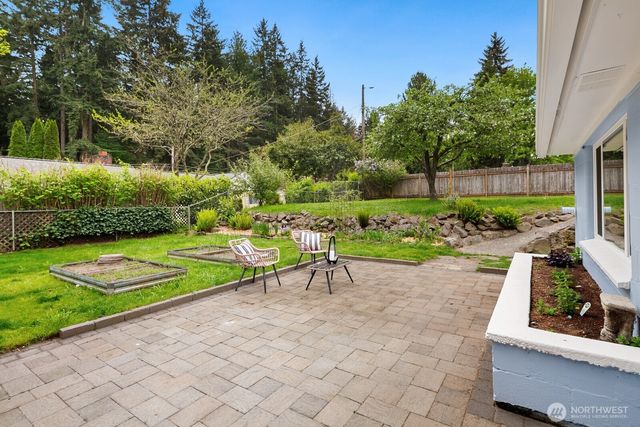 16511 22nd Avenue NE, Shoreline, WA 98155