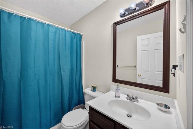 368 Fox Creek Lane, Lexington, NC 27292