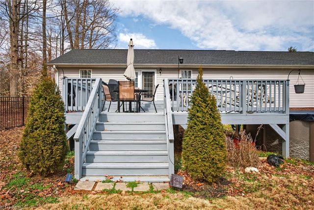 368 Fox Creek Lane, Lexington, NC 27292