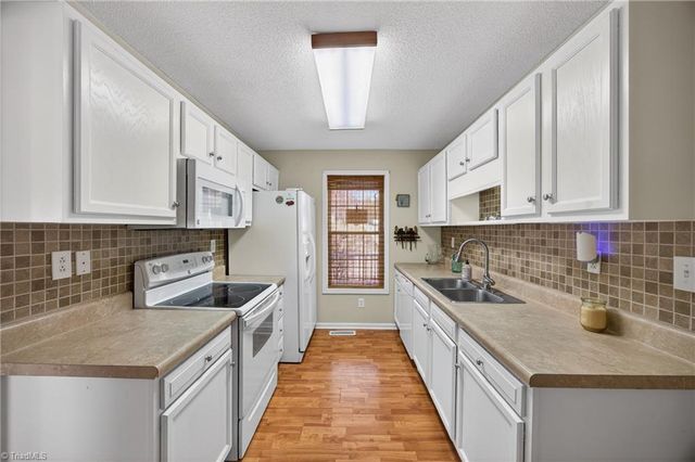 368 Fox Creek Lane, Lexington, NC 27292