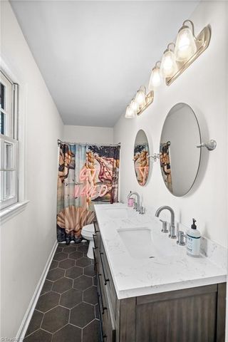 6055 Farrior Drive, Clemmons, NC 27012