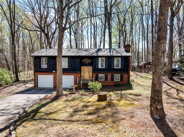 6055 Farrior Drive, Clemmons, NC 27012