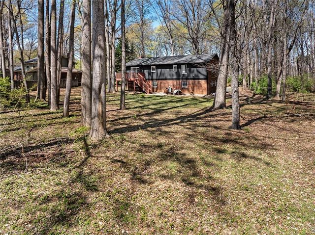 6055 Farrior Drive, Clemmons, NC 27012