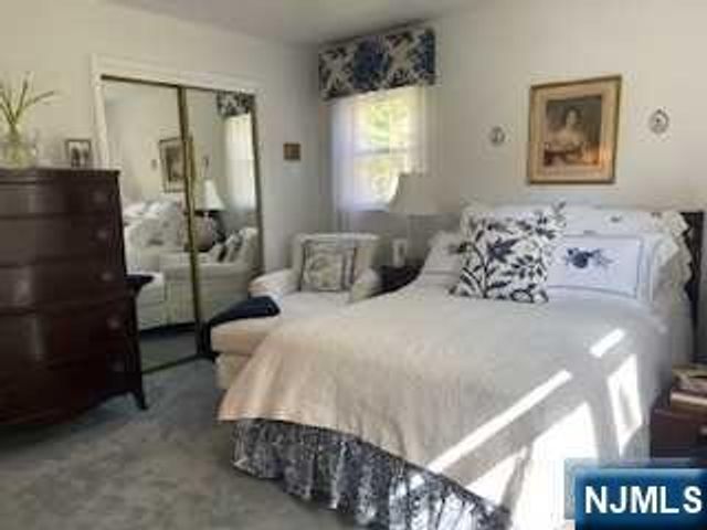 52 Otoole Street, Westwood, NJ 07675