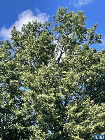 52 Otoole Street, Westwood, NJ 07675