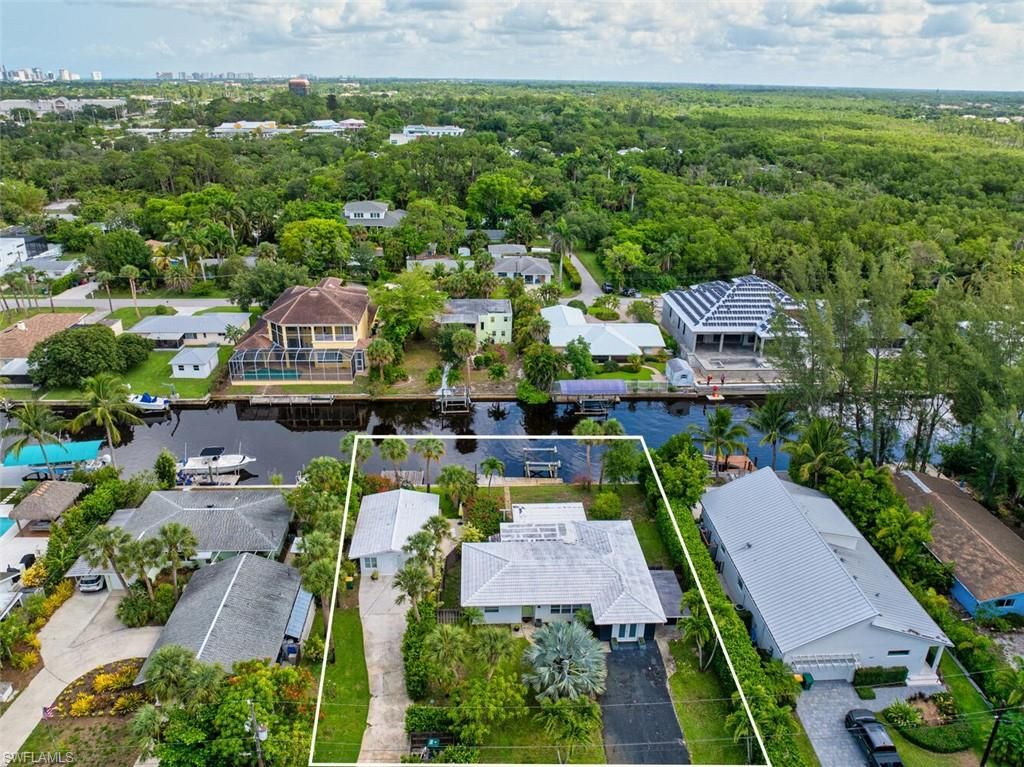 1483 Bembury DR, NAPLES, FL 34102 — photo 3