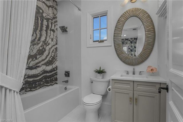 16653 Toscana CIR 702, Naples, FL 34110