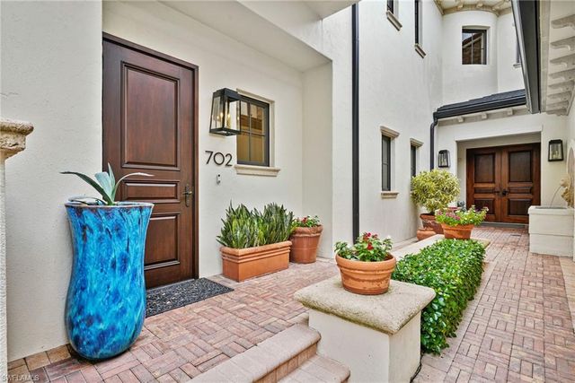 16653 Toscana CIR 702, Naples, FL 34110