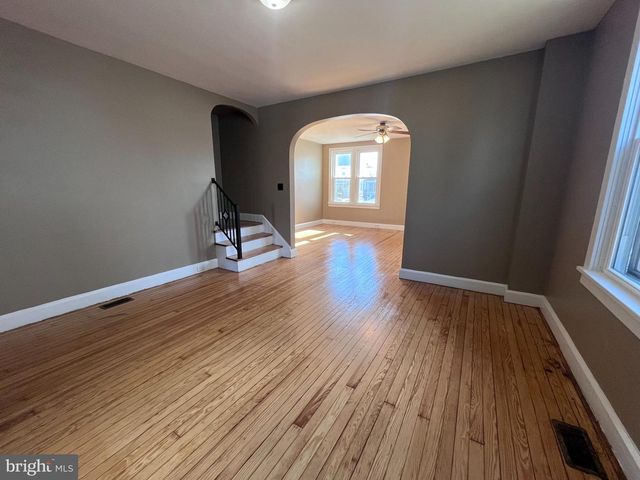 317 MCKINLEY ST E, Chambersburg, PA 17201