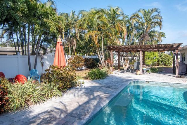 3991 38TH WAY S, St Petersburg, FL 33711