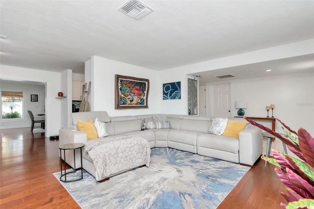 3991 38TH WAY S, St Petersburg, FL 33711