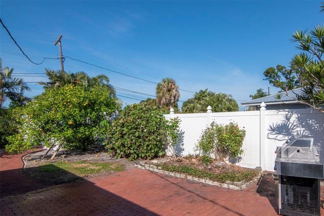 3991 38TH WAY S, St Petersburg, FL 33711