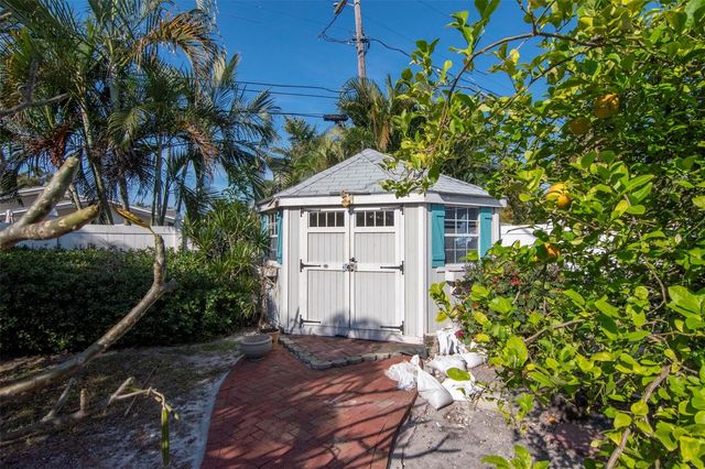 3991 38TH WAY S, St Petersburg, FL 33711