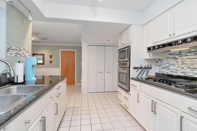 3991 38TH WAY S, St Petersburg, FL 33711