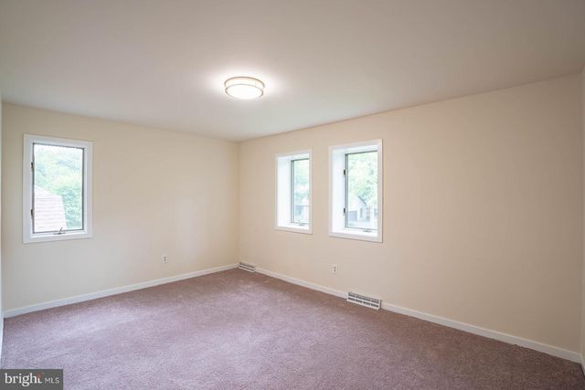 491 KINGS RD, Yardley, PA 19067