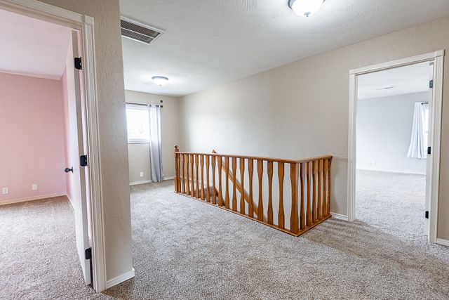 4424 S Farm Road 125, Springfield, MO 65810