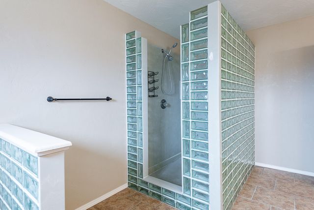 4424 S Farm Road 125, Springfield, MO 65810