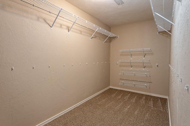 4424 S Farm Road 125, Springfield, MO 65810