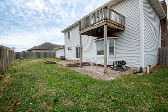 4424 S Farm Road 125, Springfield, MO 65810