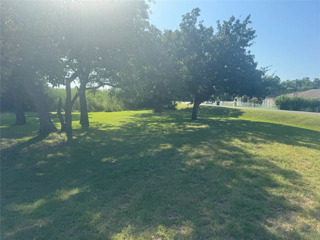 4389 Davis Road, Granbury, TX 76049