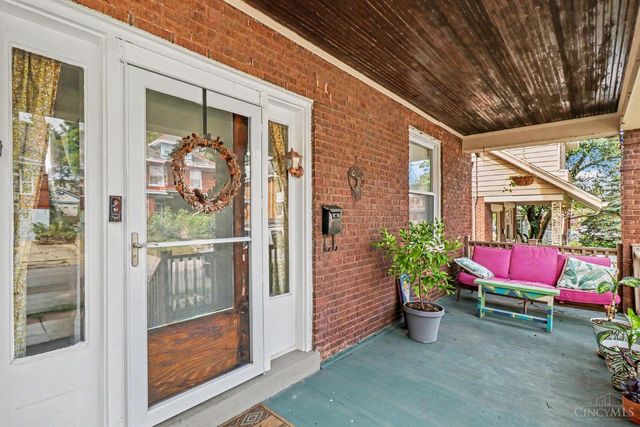 4049 St Williams Avenue, Cincinnati, OH 45205