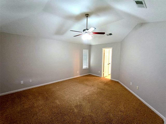 3821 Pin Oak Drive N, Pearland, TX 77581