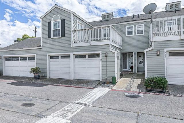 712 Pebble Beach, Santa Maria, CA 93454