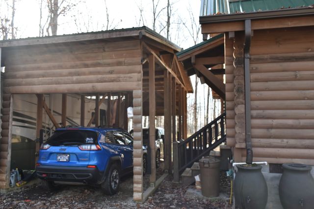 271 Ingman Cliff Rd, Tracy City, TN 37387