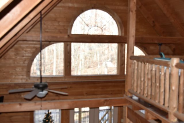 271 Ingman Cliff Rd, Tracy City, TN 37387