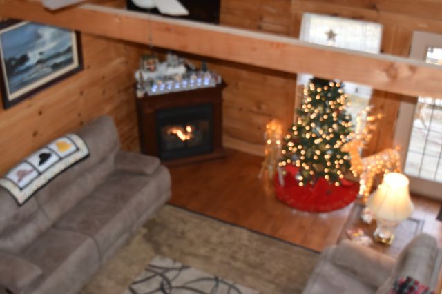 271 Ingman Cliff Rd, Tracy City, TN 37387