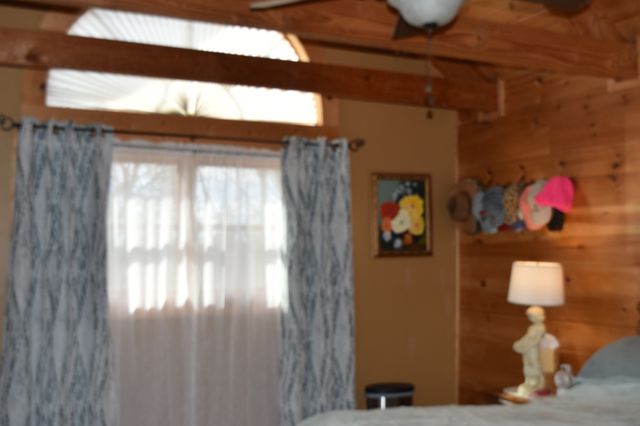 271 Ingman Cliff Rd, Tracy City, TN 37387