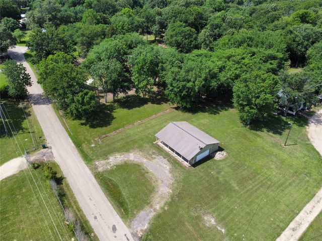 260 County Road 1885, Yantis, TX 75497