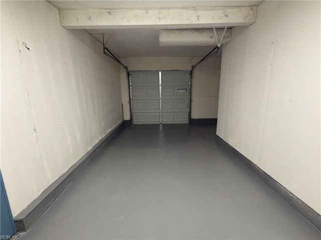 212 Breckinridge CT, Hampton, VA 23666