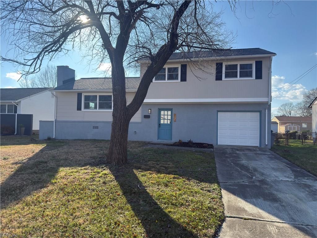 212 Breckinridge CT, Hampton, VA 23666