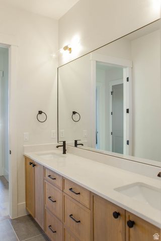 302 E MAYFIELD WOODS LN, Washington, UT 84780