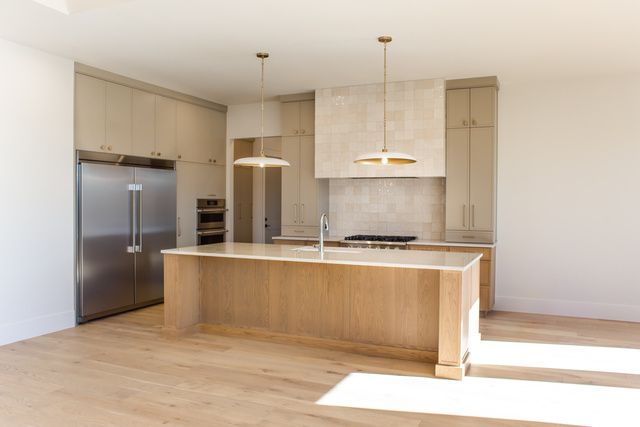 302 E MAYFIELD WOODS LN, Washington, UT 84780