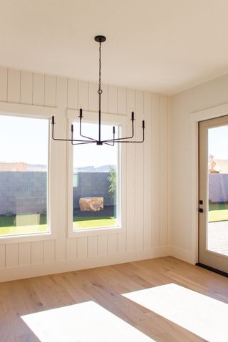 302 E MAYFIELD WOODS LN, Washington, UT 84780