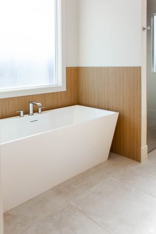 302 E MAYFIELD WOODS LN, Washington, UT 84780