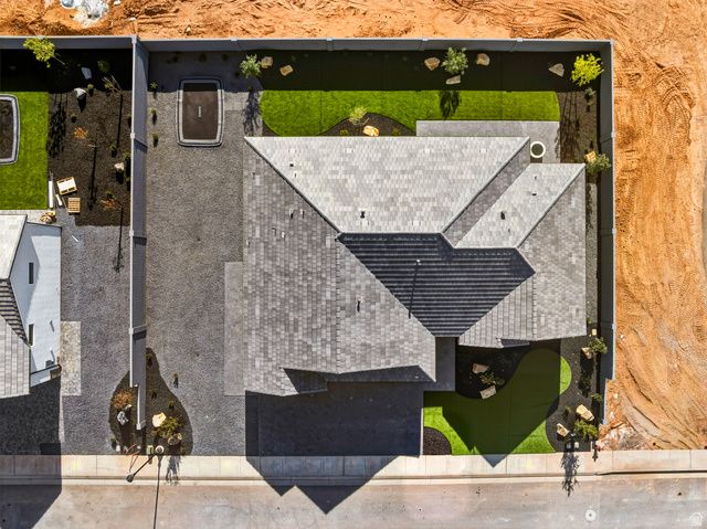 302 E MAYFIELD WOODS LN, Washington, UT 84780