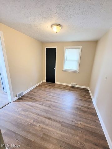 3405 Frazer Avenue NW, Canton, OH 44709