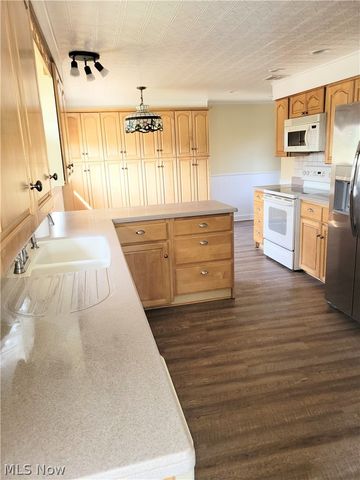3405 Frazer Avenue NW, Canton, OH 44709