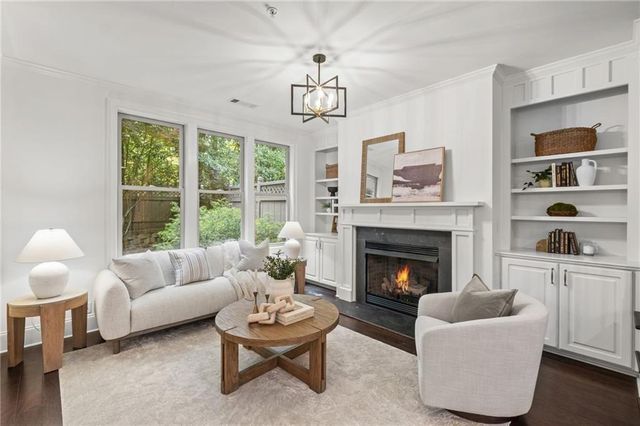 203 Nottaway Lane, Alpharetta, GA 30009