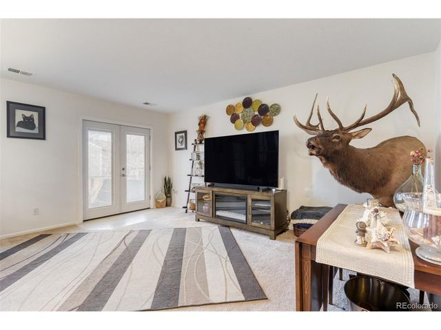 9913 Saybrook St, Highlands Ranch, CO 80126