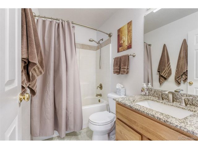 9913 Saybrook St, Highlands Ranch, CO 80126