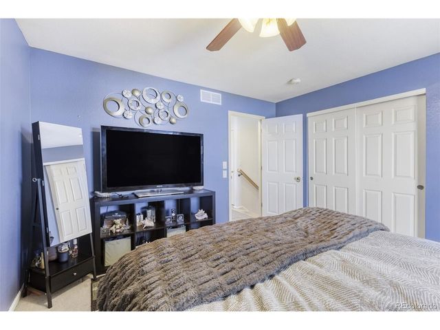 9913 Saybrook St, Highlands Ranch, CO 80126