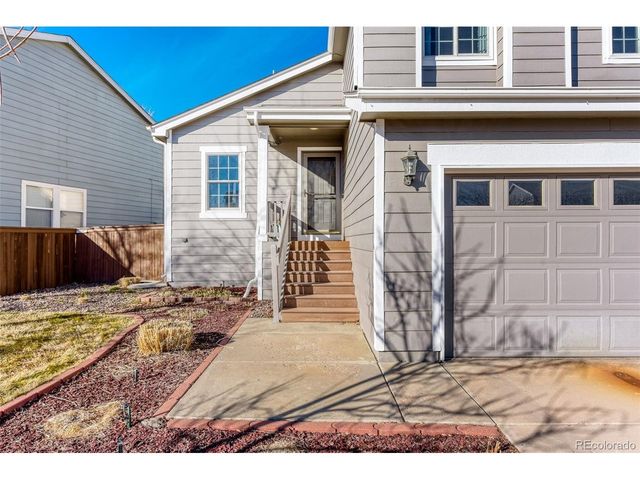9913 Saybrook St, Highlands Ranch, CO 80126
