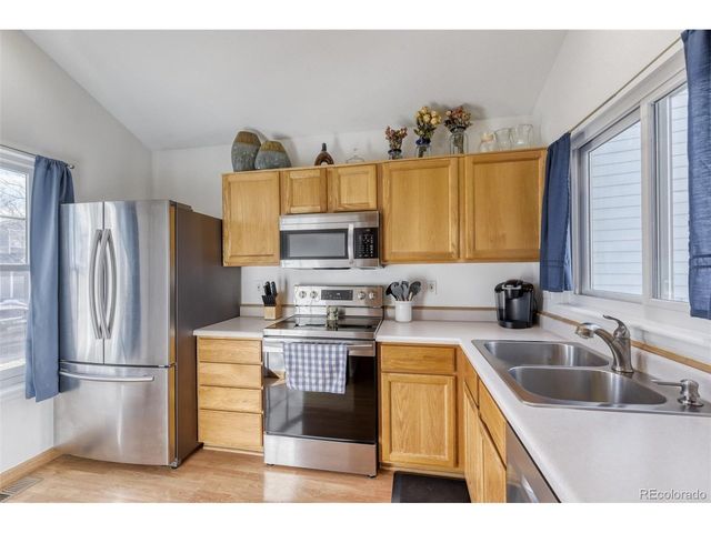 9913 Saybrook St, Highlands Ranch, CO 80126