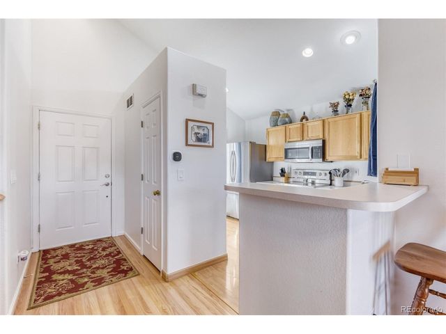 9913 Saybrook St, Highlands Ranch, CO 80126