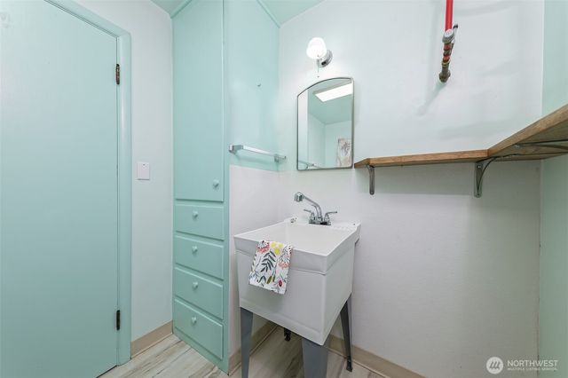 703 S 15th Street, Shelton, WA 98584