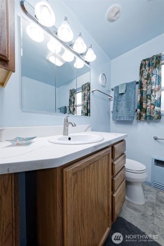 703 S 15th Street, Shelton, WA 98584